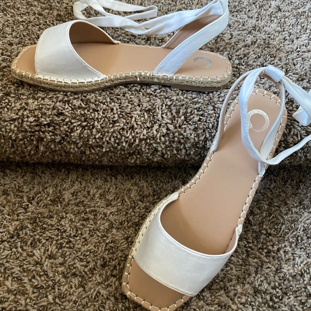 White Journee flat ankle strap espadrilles. Size 9.5.